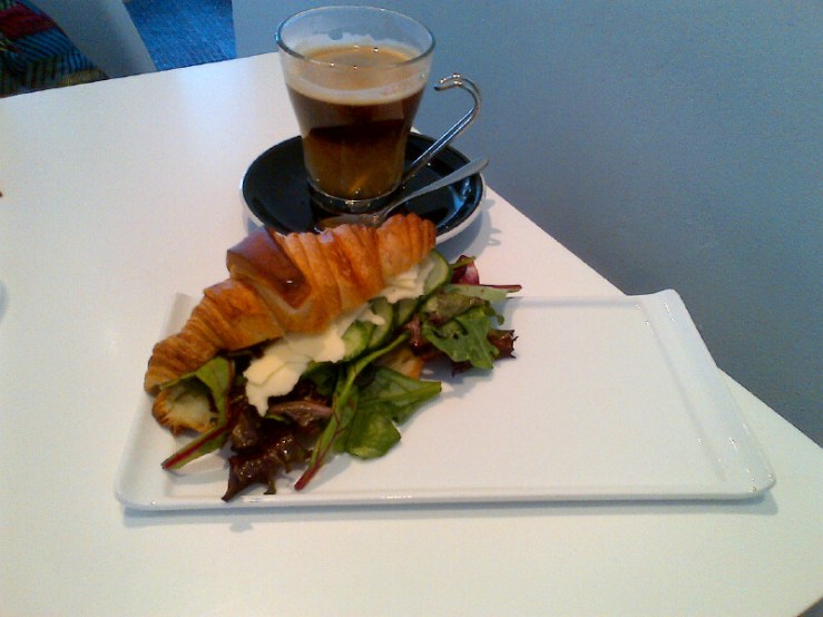 Americano with Mature Cheddar Croissant