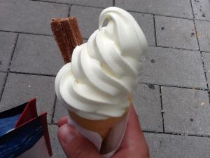 Ice Cream with Cadbury Flake $2.49