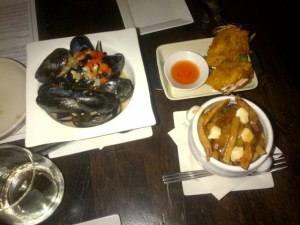 Cinq a Sept- Mussels, Shrimp Fritters and Pulled Pork Poutine ($5 each)