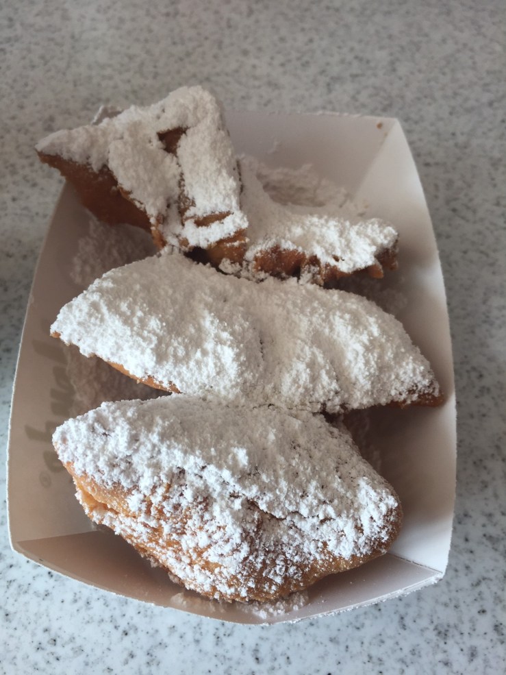 beighnets-cafe-du-monde